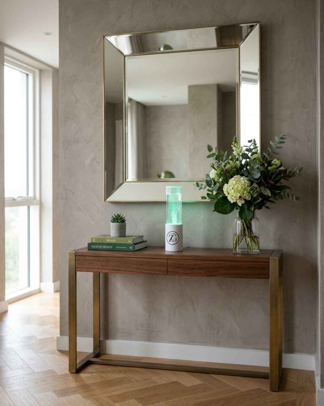 Zygreen Desk on a hallway console